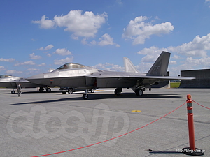 FFAF08155 F-22 Raptor - 横田基地日米友好祭 2012 で F-22 Raptor を見てきた