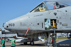 A-10 Thunderbolt II （OS 81-0959） 機体前部 - 横田基地日米友好祭 2015 の米軍機