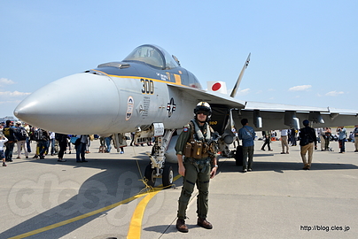 F/A-18E とパイロット - NAF Atsugi Spring Festival 2016 （地上展示編）