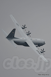 旋回する C-130J - 飛行展示いろいろ（横田基地日米友好祭2019）