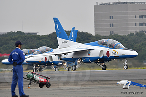 タクシーバック - ちょっと地味なブルーインパルス（入間基地航空祭 2019）