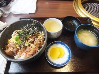 千屋牛カルビ丼