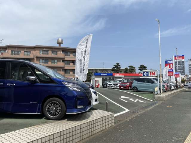 日産プリンス熊本販売 カーランド新南部店写真