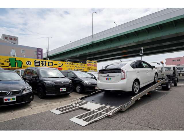 自社保有積載車２台完備！万一の事故・故障など、Ｄａｓｈが現場へ駆け付けます。そのまま自社レンタカーのお貸出しも可能です。