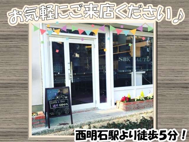 爽やかなお店の玄関です。