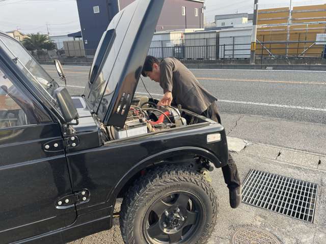 お車に関して、お困りの際はお気軽にご来店ください♪納車後の車検、鈑金、修理などアフターサービスもお気軽にどうぞ！！