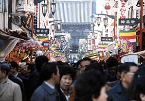 川崎大師の参道