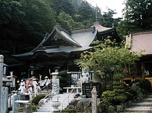 大窪寺の鐘とお遍路さんの鈴