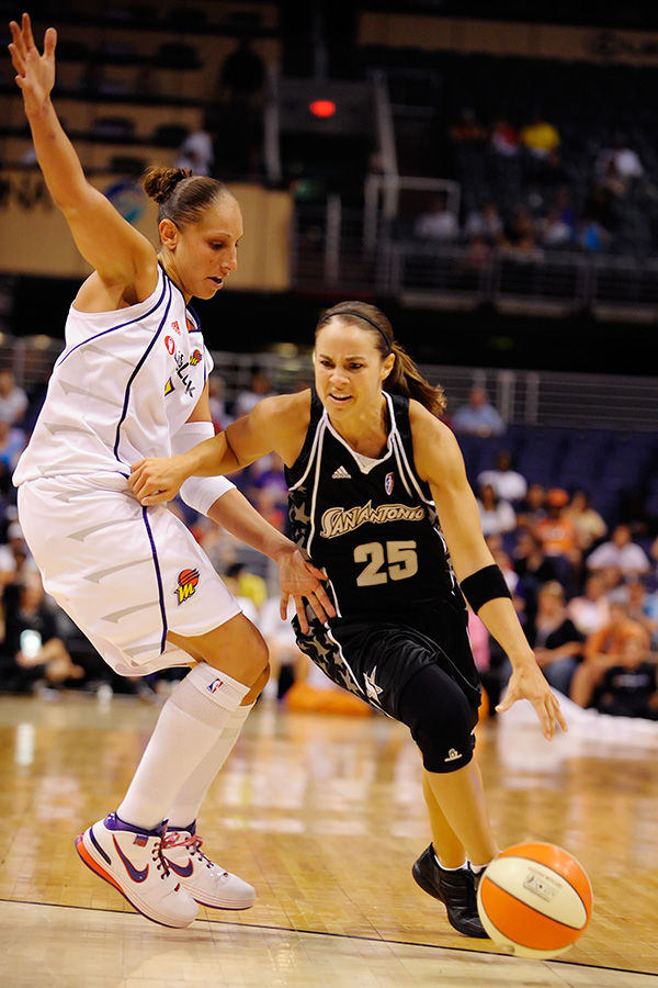 Diana Taurasi was matched up against the league's leading scorer, Becky Hammon and held her to only 7 points as the Mercury defeated the Silver Stars 95 to 83. Phoenix, AZ. August 13, 2009. Photo by Max Simbron 