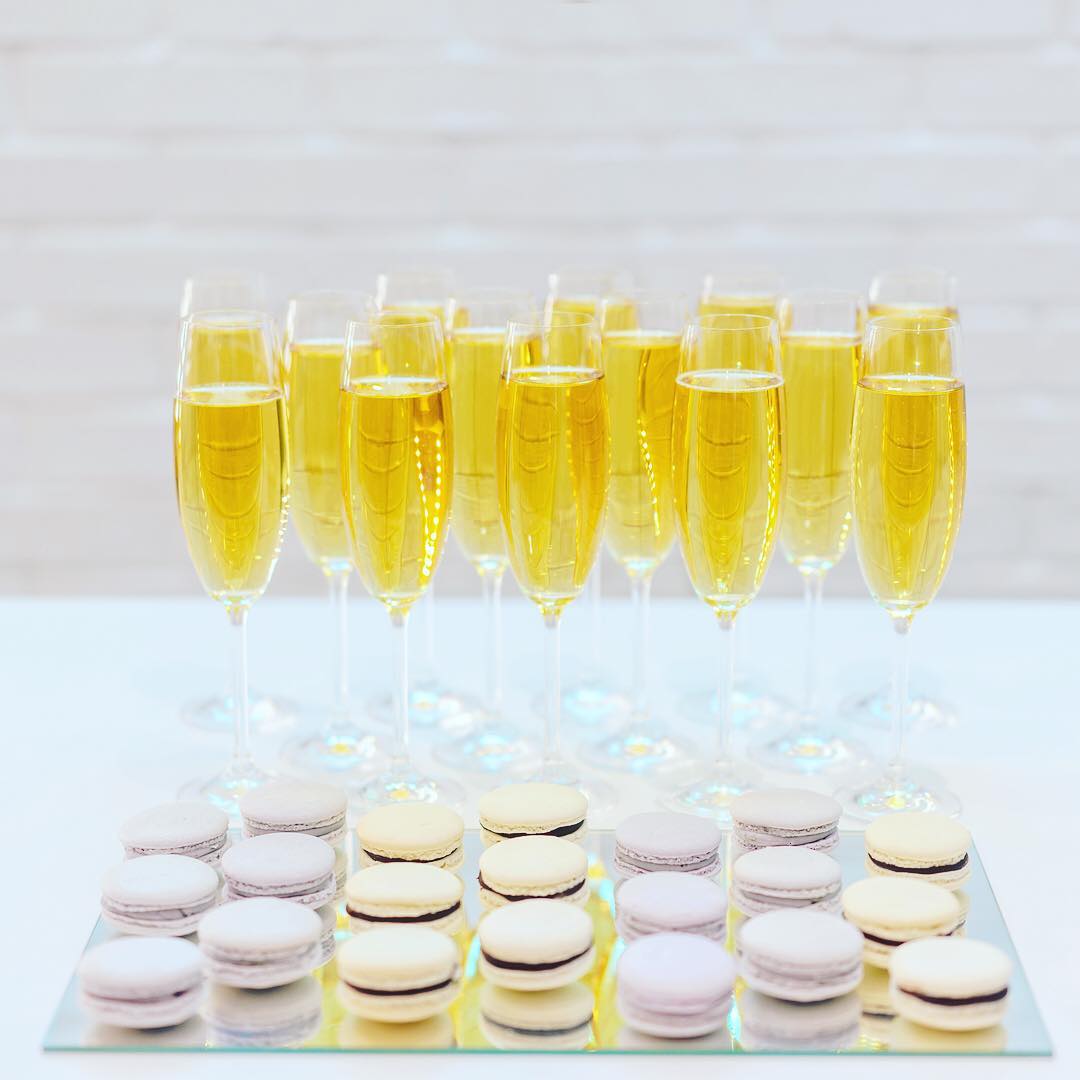 Champagne and macarons from Paris in a Bite