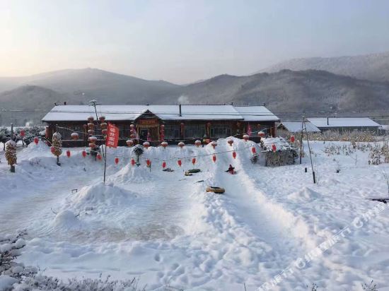 雪谷盛世家园旅馆