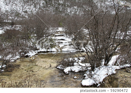 Chinese Jiuzhaigou, Huanglong scenery 59290472