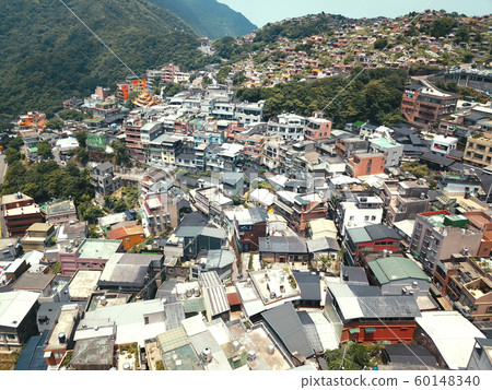 Aerial view of densely populated houses 60148340