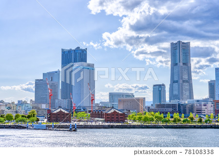 Yokohama cityscape Landmark Tower and Red Brick Warehouse 78108338