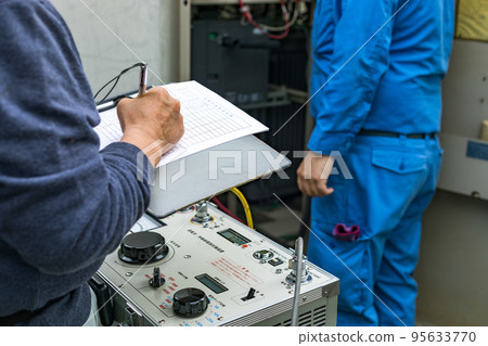 Annual inspection of cubicle-type high-voltage receiving and transforming equipment Ground fault relay test equipment 95633770