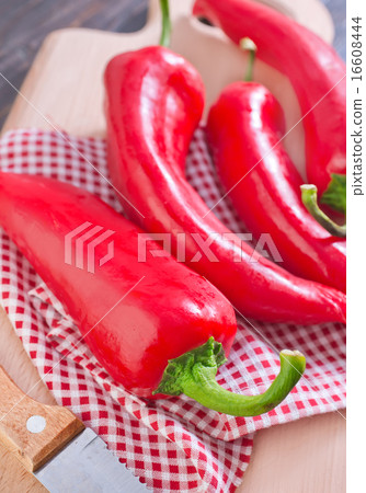 red peppers 16608444