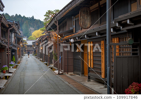 Hida Takayama retro townscape 109917846