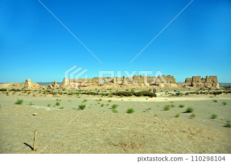 Silk Road, China, Gansu Province, Hexi Corridor, Kawakura Castle Ruins 110298104