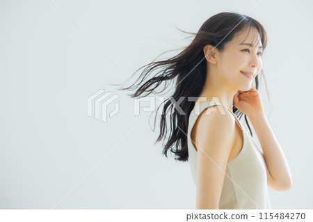 A woman with flowing hair 115484270