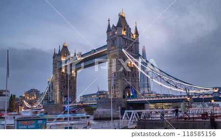 london tower bridge in london on a sunny day 118585156