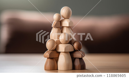 Wooden figurines symbolizing a group of people 118865605