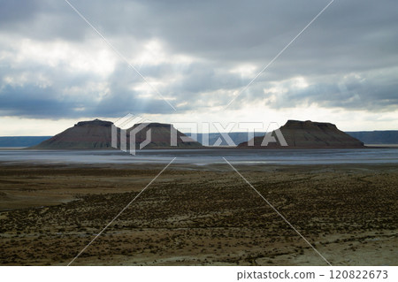 Karyn Zharik depression, Mangystau region, Ustyurt natural reserve, Kazakhstan 120822673