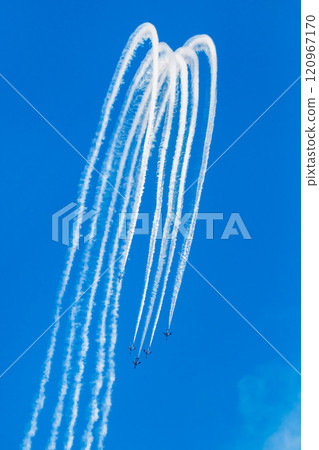 Blue Impulse Wide Two Delta Loop (Iruma Air Show) 120967170