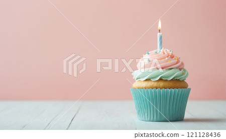 Birthday Cupcake copyspace banner pastel 121128436