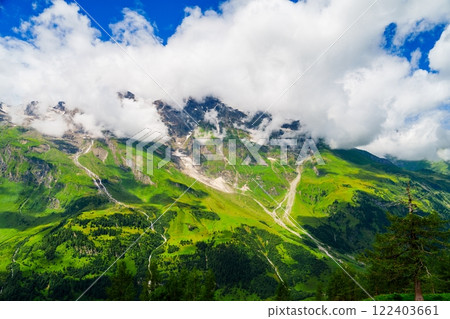 Stunning View of the Kitzsteinhorn Mountain Range in Kaprun, Austria 122403661