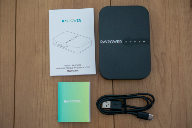 「RAVPower FileHub RP-WD009」の同梱品