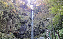 今年の穢れを落とす?!霊験あらたかな社寺や滝、美人の湯をめぐるドライブ　岐阜県郡上市