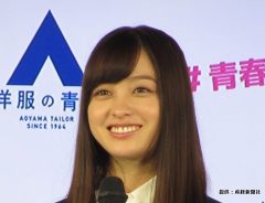 橋本環奈のブレザー姿が奇跡すぎ　「時を止める方法でも知っているのか…」とファン