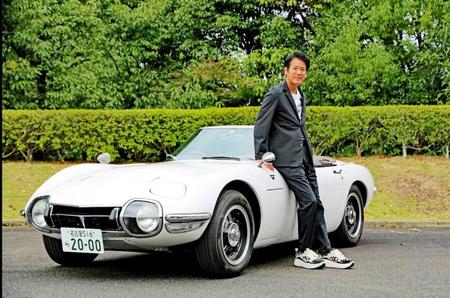 唐沢寿明が「トヨタ博物館」に寄贈した「トヨタ２０００ＧＴ　Ｒｏａｄｓｔａｒ」