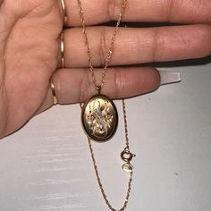 This Beautiful Locket Is Made Of 14k Yellow Gold Filled Metal And Features A Timeless Etched Design. It Still Has Both Its Plastic Covers Inside So It’s In A Like-New Condition! The Back And Front Have Small Scratches And Dings Due To Normal Wear But Overall In Good Condition As Well. It Is Marked 14k G.F Ppc On The Bale. Comes With A 14k 16” Singapore Chain, Also Stamped ‘585’ For 14k Locket Necklace, Gold Yellow, Birthday Wishes, Locket, Womens Jewelry Necklace, Gold Filled, Singapore, Jewelry Necklaces, Yellow Gold