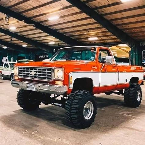 Country Trucks, Studebaker Trucks, Trucks Lifted Diesel, White Truck, Custom Pickup Trucks, Honda Civic Hatchback, Civic Hatchback, Lifted Chevy Trucks, Lifted Chevy