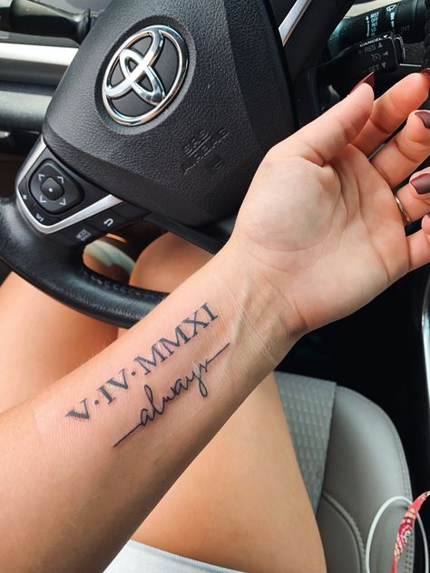 Marriage Tattoos, Rosen Tattoo Frau, Roman Tattoo, Roman Numeral Tattoo, Numeral Tattoo, Roman Numeral Tattoos, Date Tattoos, Remembrance Tattoos, Inspiration Tattoos