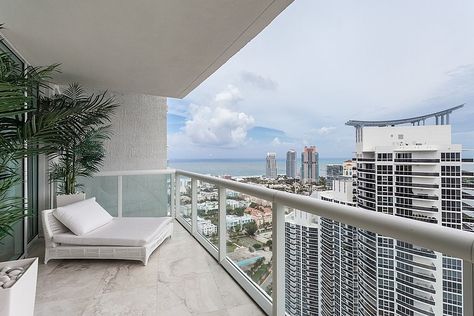 Eclectic Miami Getaway by StyleHaus Design Miami Condo Decor, Eclectic Balcony, Miami Apartment Decor, Miami Apartment, City View Apartment, Miami Condo, City Condo, Miami Houses, Stylish Apartment