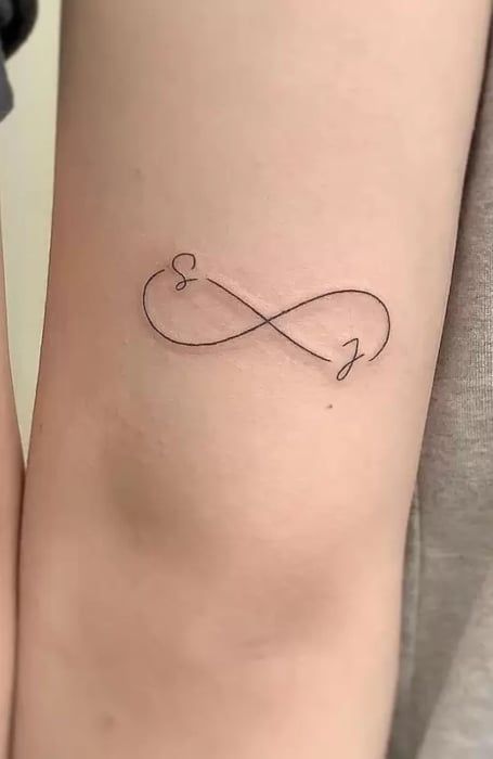 Eternity Tattoo, Infinity Love Tattoo, Small Infinity Tattoos, Infinity Sign Tattoo, Infinite Tattoo, Infinity Tattoo On Wrist, Infinity Couple Tattoos, Infinity Symbol Tattoo, Infinity Tattoo Designs