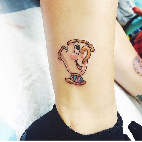 Chip Tattoo, Mum Tattoo, Disney Chip, Disney Sleeve, Disney Tattoos, Cute Tattoos, Paw Print Tattoo, Geometric Tattoo, Tatting