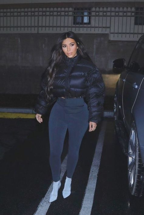 Estilo Kim Kardashian, Estilo Kardashian, Kim Kardashian Outfits, Kim K Style, Kardashian Outfit, Kim Kardashian Style, Streetwear Mode, Jenner Outfits, Kim K