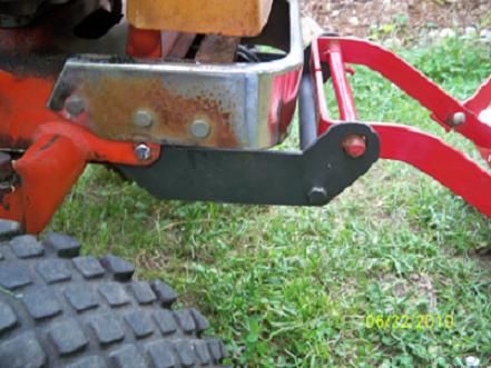 Lawn Tractor Attachments Diy, Riding Mower Mods, Zero Turn Mower Attachments Diy, Homemade Tractor Implements, Diy Tractor Implements, Lawn Mower Snow Plow, Lawn Tractor Attachments, Lawn Tractor Trailer, Simplicity Tractors