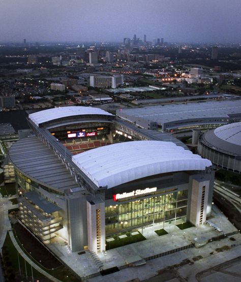 Reliant Stadium (2002) - Houston, Texas... home of the Houston Texans Stadiums Architecture, Nfl Football Stadium, Nfl Quarterback, Gladiator Arena, Nfl Stadium, Stadium Lights, Houston Texans Football, Nrg Stadium, Stadium Architecture