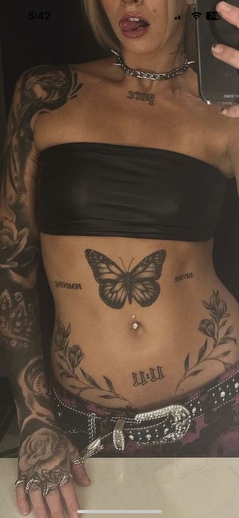 Lower Stomach Tattoos, Tummy Tattoo, Woman With Tattoos, Unique Butterfly Tattoos, Stomach Tattoos Women, Pola Tato, Waist Tattoos, Bauch Tattoos, Belly Tattoos