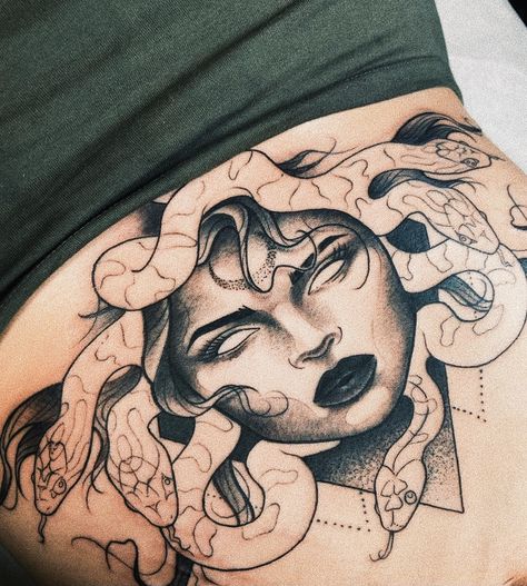 Medusa Tattoo Design Sternum, Medusa Stomach Tattoos Women, Gorgon Sisters Tattoo, Traditional Style Medusa Tattoo, Sternum Medusa Tattoo, Medusa Tattoo Under Breast, Medusa Chest Tattoo Female, Medusa Stomach Tattoo, Medusa Rib Tattoo