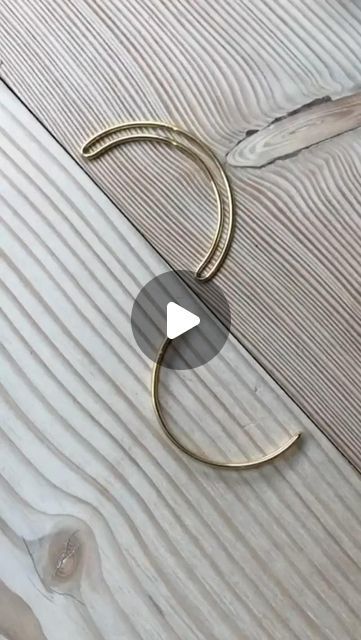 2.8M views · 51K likes | RUBERG Jewellery on Instagram: "A true RUBERG classic 💫The segment bangle in 18ct gold or silver available online or from our Copenhagen showroom." Contemporary Bracelets, Silver Bangle Bracelets, Contemporary Jewellery, Contemporary Jewelry, Jewellery Making, Chains Jewelry, Copenhagen, Instagram A, Showroom