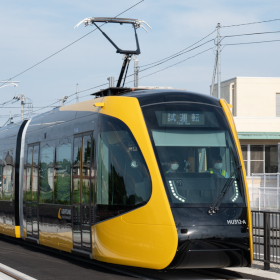 宇都宮市に聞く「芳賀・宇都宮LRT」の取り組み　「専用軌道」にも秘密あり