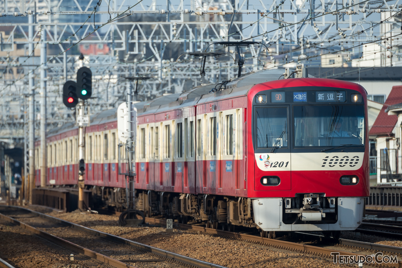 2018年にデビューした1000形17次車。導入発表のプレスリリースでは、こちらも「新1000形」でした