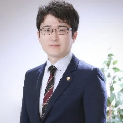 鹿室 辰義 弁護士