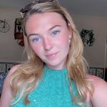 Leah Fanning - @leahfanning__ Instagram Profile Photo