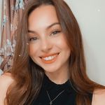 Naomi Naquin - @hey_na_ Instagram Profile Photo